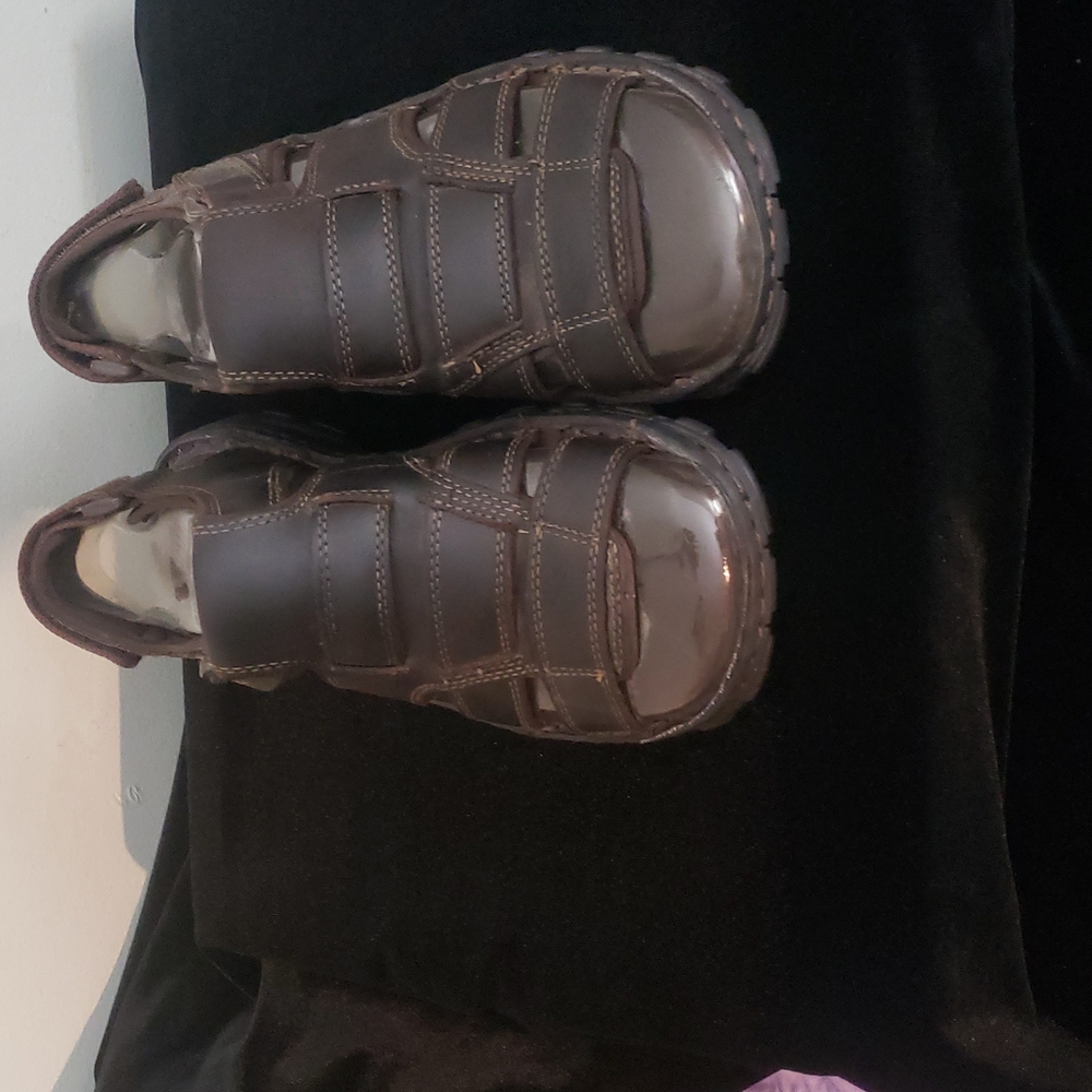 Men sandle